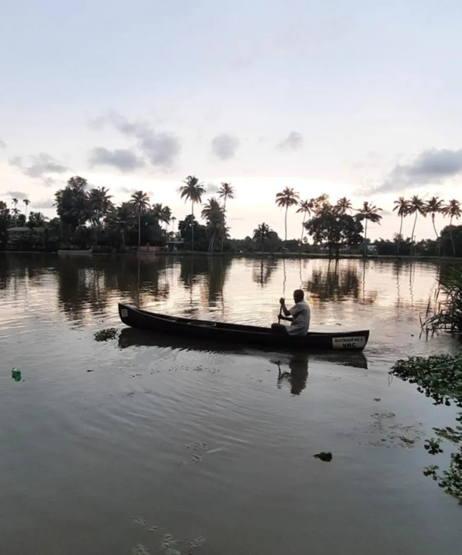 Top Yard Pool Villa & Kayaking Ambalapulai India